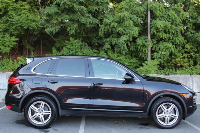 2014 Porsche Cayenne Platinum Edition