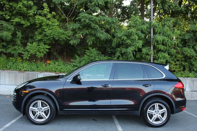 2014 Porsche Cayenne Platinum Edition
