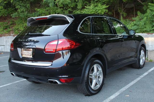 2014 Porsche Cayenne Platinum Edition