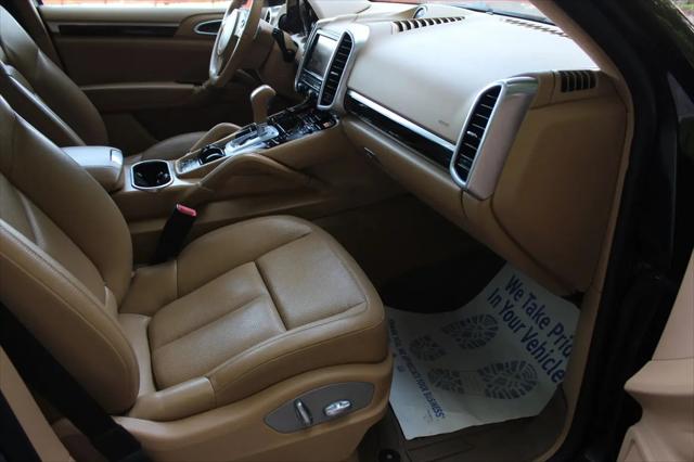 2014 Porsche Cayenne Platinum Edition