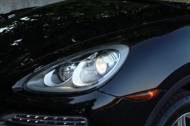 2014 Porsche Cayenne Platinum Edition