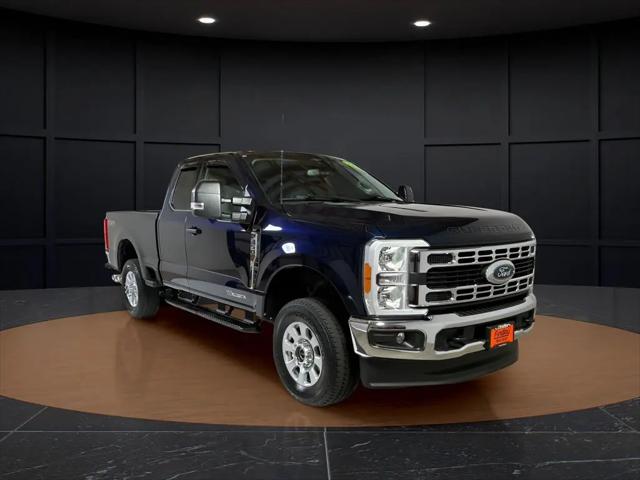 2023 Ford F-350 XLT