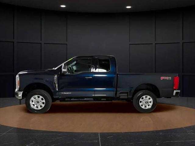 2023 Ford F-350 XLT