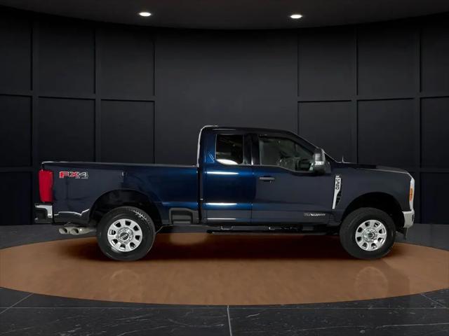 2023 Ford F-350 XLT