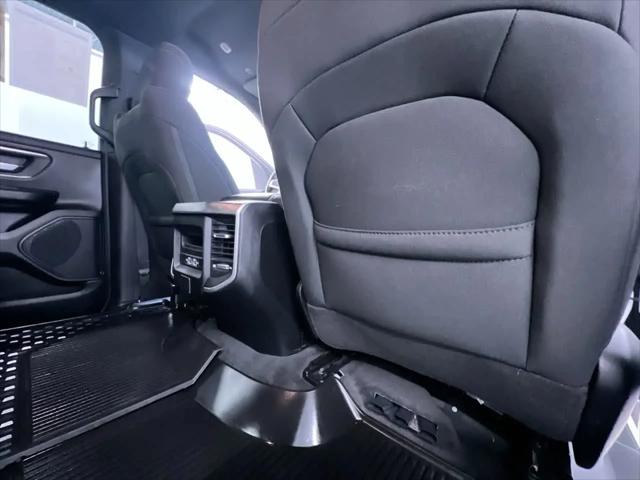 2023 Ram 1500 Big Horn Crew Cab 4x4 57 Box