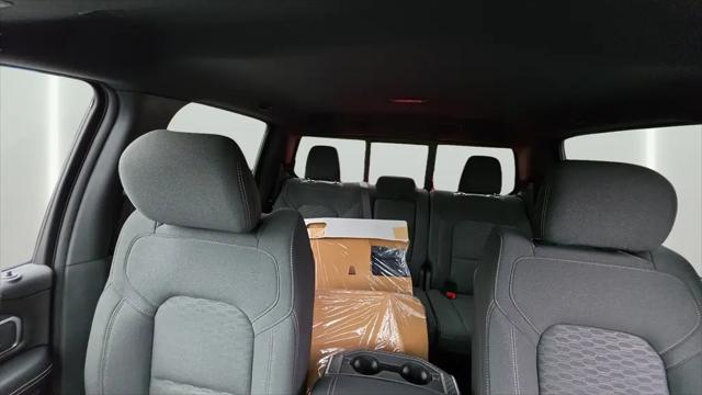 2026 Ram 1500 Big Horn Crew Cab 4x4 5'7" Box