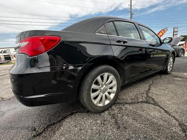 2012 Chrysler 200 Touring