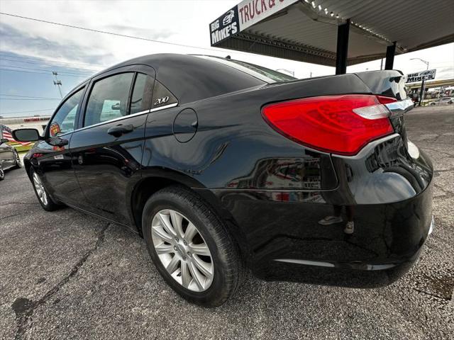 2012 Chrysler 200 Touring