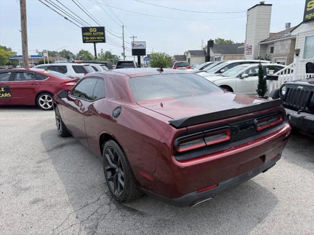 2021 Dodge Challenger SXT
