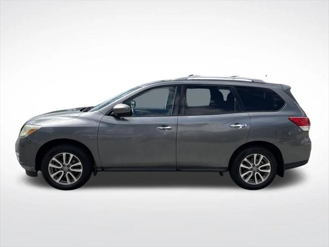 2016 Nissan Pathfinder SV 2016 Nissan Pathfinder SV