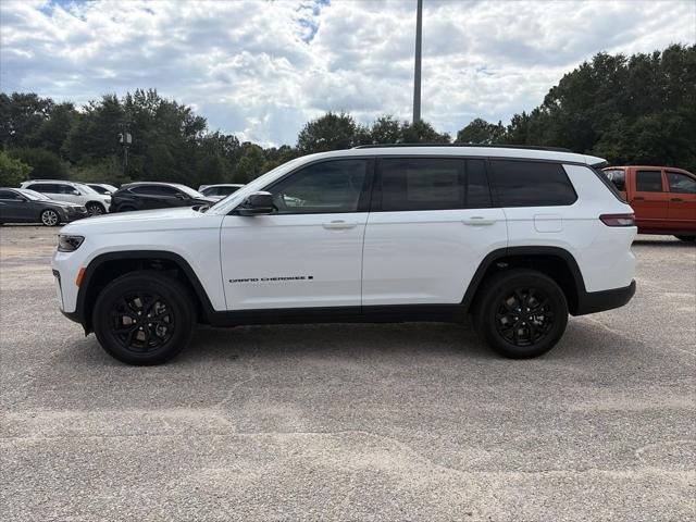 2026 Jeep Grand Cherokee L GRAND CHEROKEE L LAREDO ALTITUDE 4X4