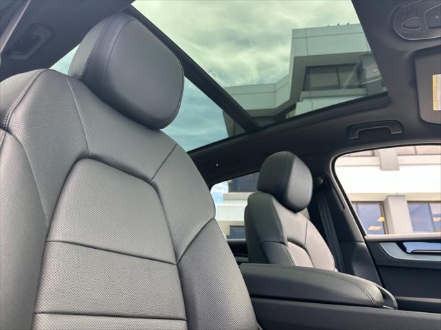 2026 Porsche Cayenne Unknown