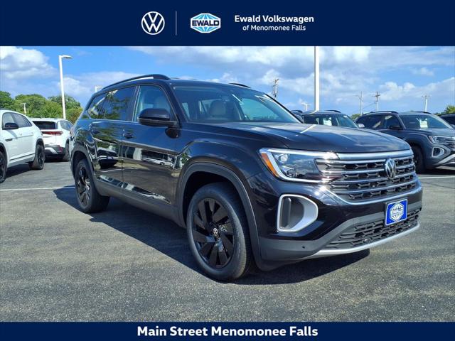 2026 Volkswagen Atlas SE with Technology for sale in Menomonee Falls, WI