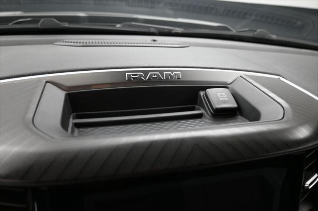 2026 Ram 1500 Express Crew Cab 4x4 5'7" Box