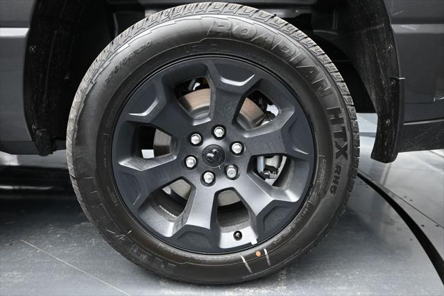 2026 Ram 1500 Express Crew Cab 4x4 5'7" Box