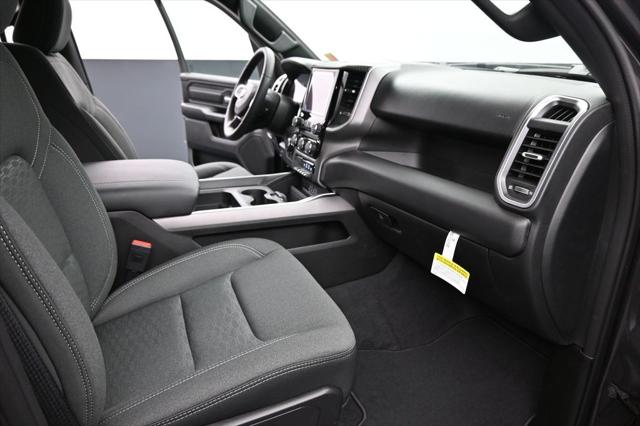 2026 Ram 1500 Express Crew Cab 4x4 5'7" Box
