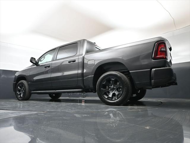 2026 Ram 1500 Express Crew Cab 4x4 5'7" Box