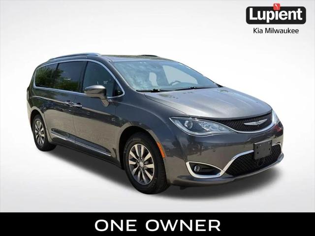 2020 Chrysler Pacifica 35th Anniversary Touring L Plus for sale in Glendale, WI