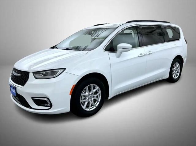 2022 Chrysler Pacifica Touring L for sale in Blair, NE