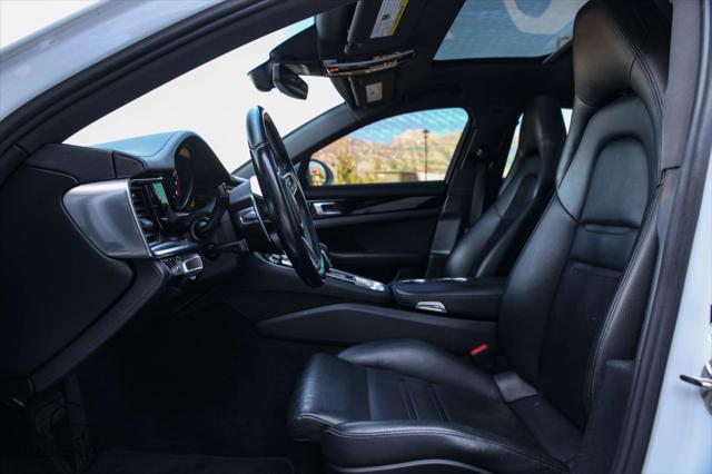 2018 Porsche Panamera 4