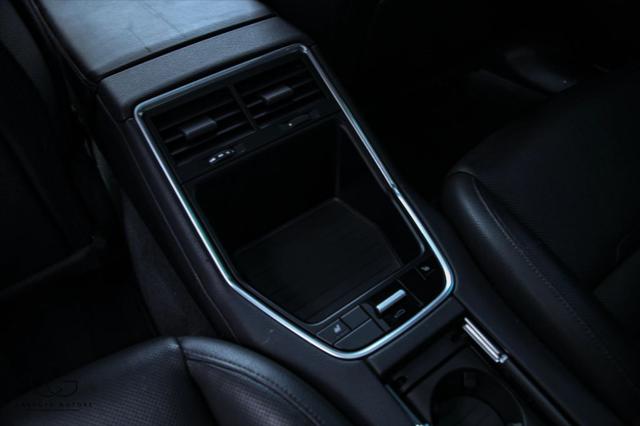2018 Porsche Panamera 4