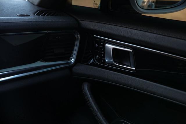 2018 Porsche Panamera 4