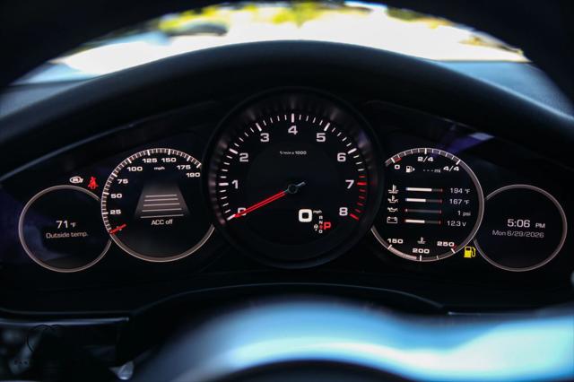 2018 Porsche Panamera 4