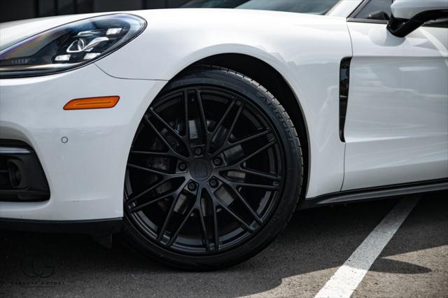 2018 Porsche Panamera 4