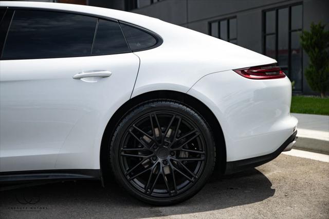 2018 Porsche Panamera 4