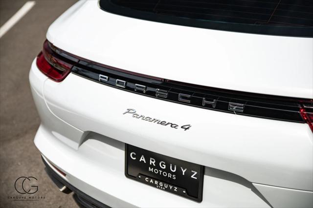 2018 Porsche Panamera 4