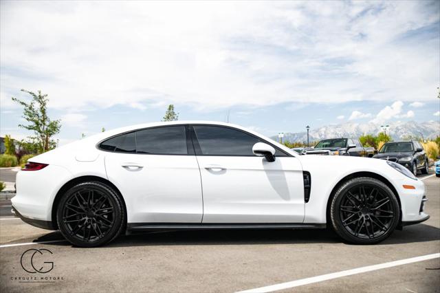2018 Porsche Panamera 4