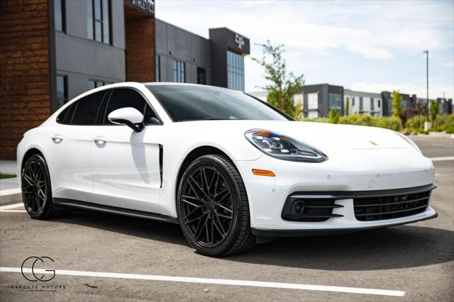 2018 Porsche Panamera 4