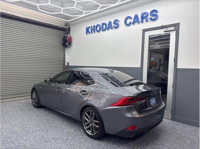 2017 Lexus IS 200t Base 4dr Sedan