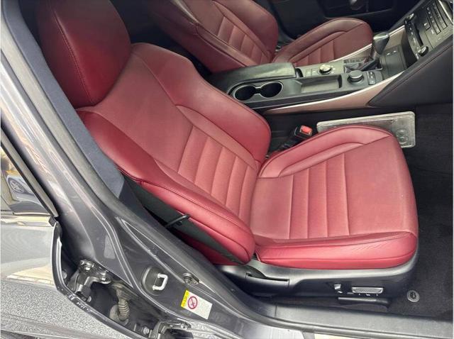 2017 Lexus IS 200t Base 4dr Sedan