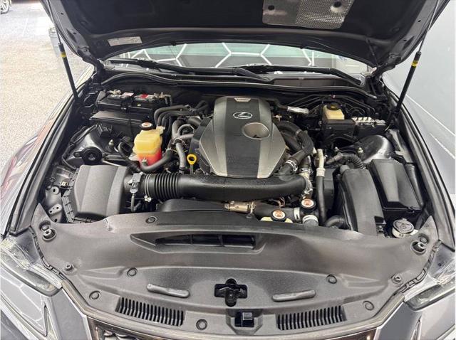 2017 Lexus IS 200t Base 4dr Sedan