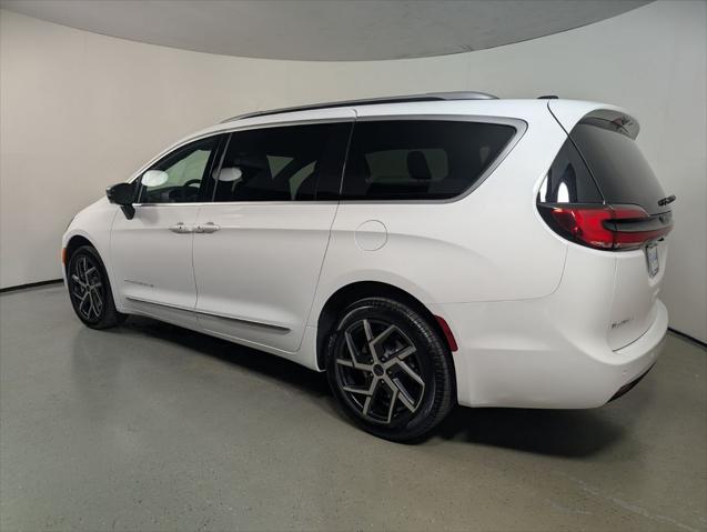 2027 Chrysler Pacifica Pinnacle