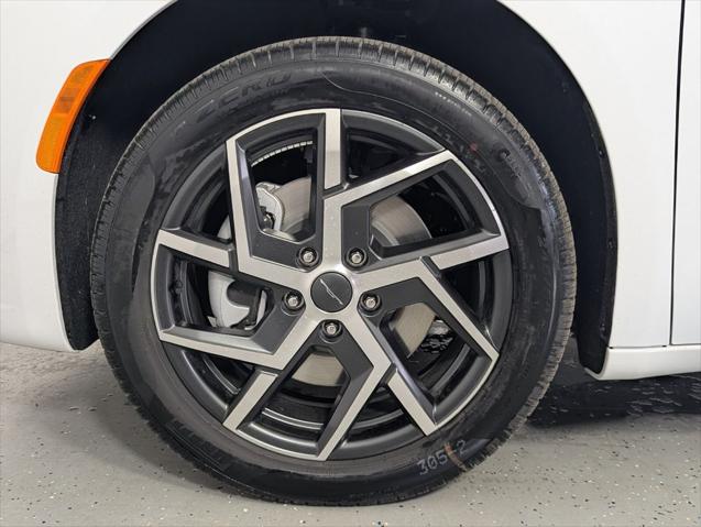 2027 Chrysler Pacifica Pinnacle