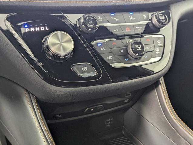 2027 Chrysler Pacifica Pinnacle