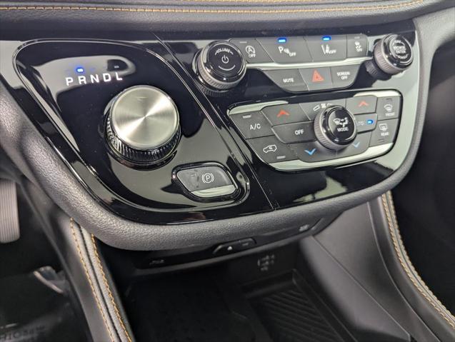 2027 Chrysler Pacifica Pinnacle