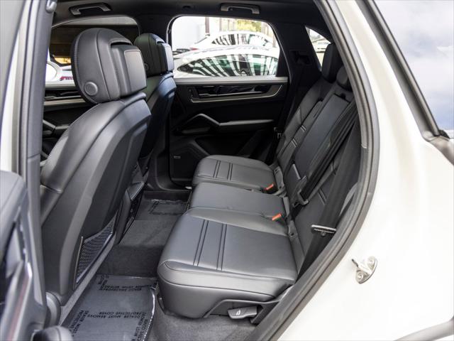 2026 Porsche Cayenne Unknown