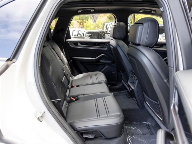 2026 Porsche Cayenne Unknown