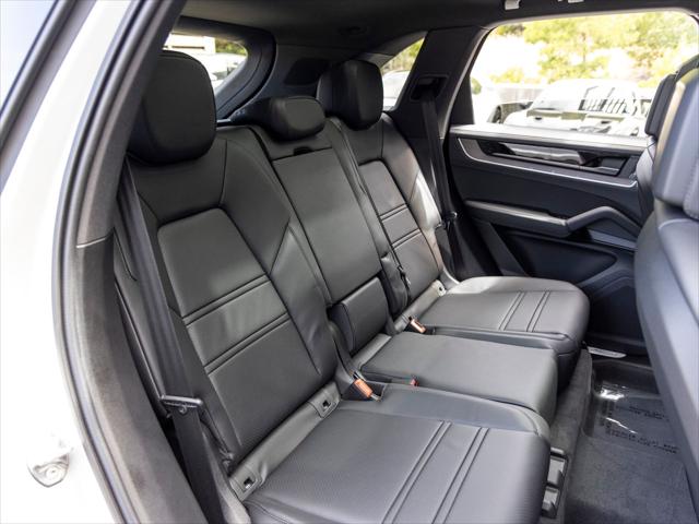 2026 Porsche Cayenne Unknown
