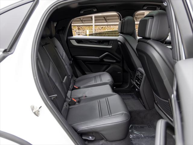 2026 Porsche Cayenne Unknown