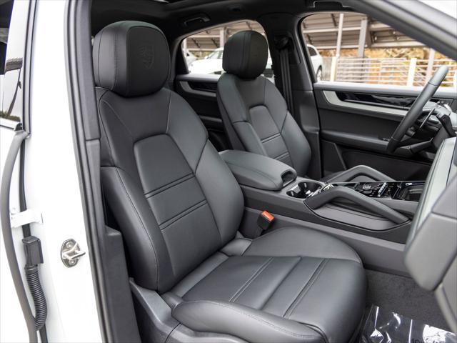 2026 Porsche Cayenne Unknown