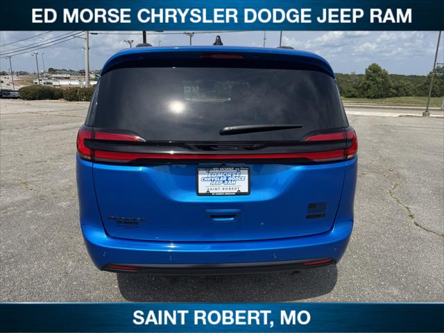 2027 Chrysler Pacifica PACIFICA SELECT AWD