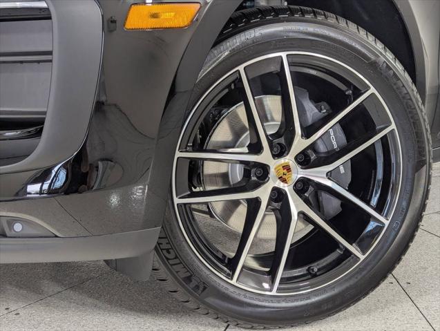 2026 Porsche Macan Unknown