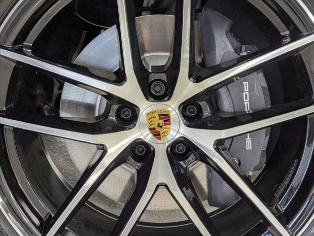 2026 Porsche Macan Unknown