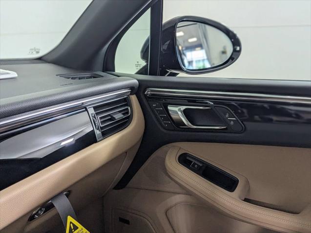 2026 Porsche Macan Unknown
