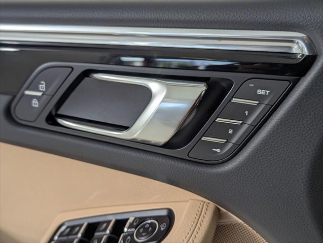 2026 Porsche Macan Unknown