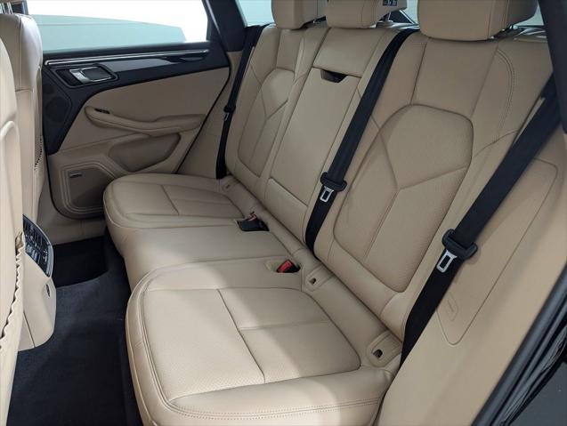 2026 Porsche Macan Unknown